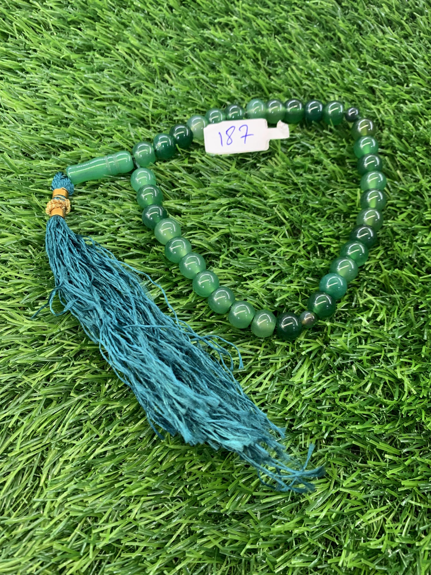 Green Aqeeq  33 Beads - 10 mm