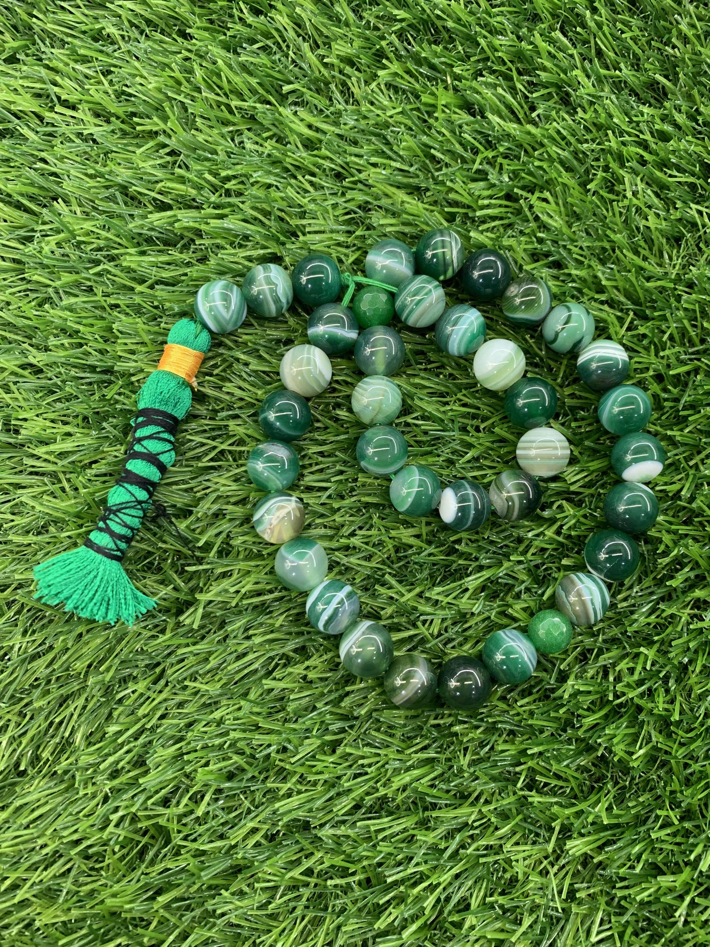 Green Aqeeq  33 Beads - 12.5 mm